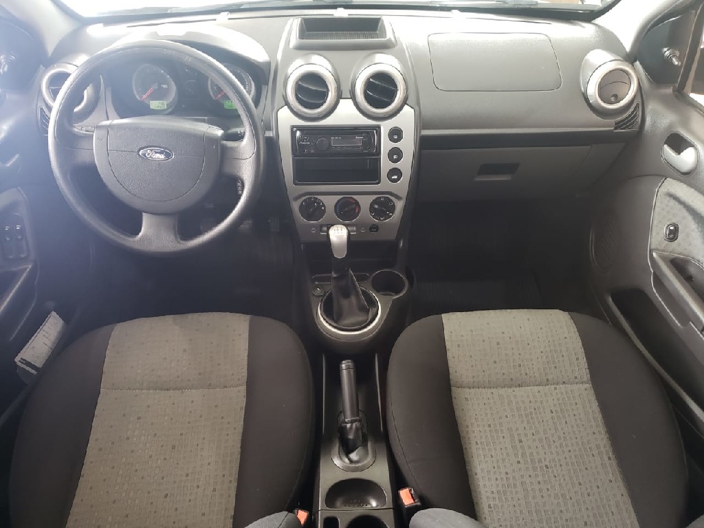 FORD FIESTA 1.6 MPI CLASS SEDAN 8V FLEX 4P MANUAL FORD FIESTA 1.6 MPI CLASS SEDAN 8V FLEX 4P MANUAL