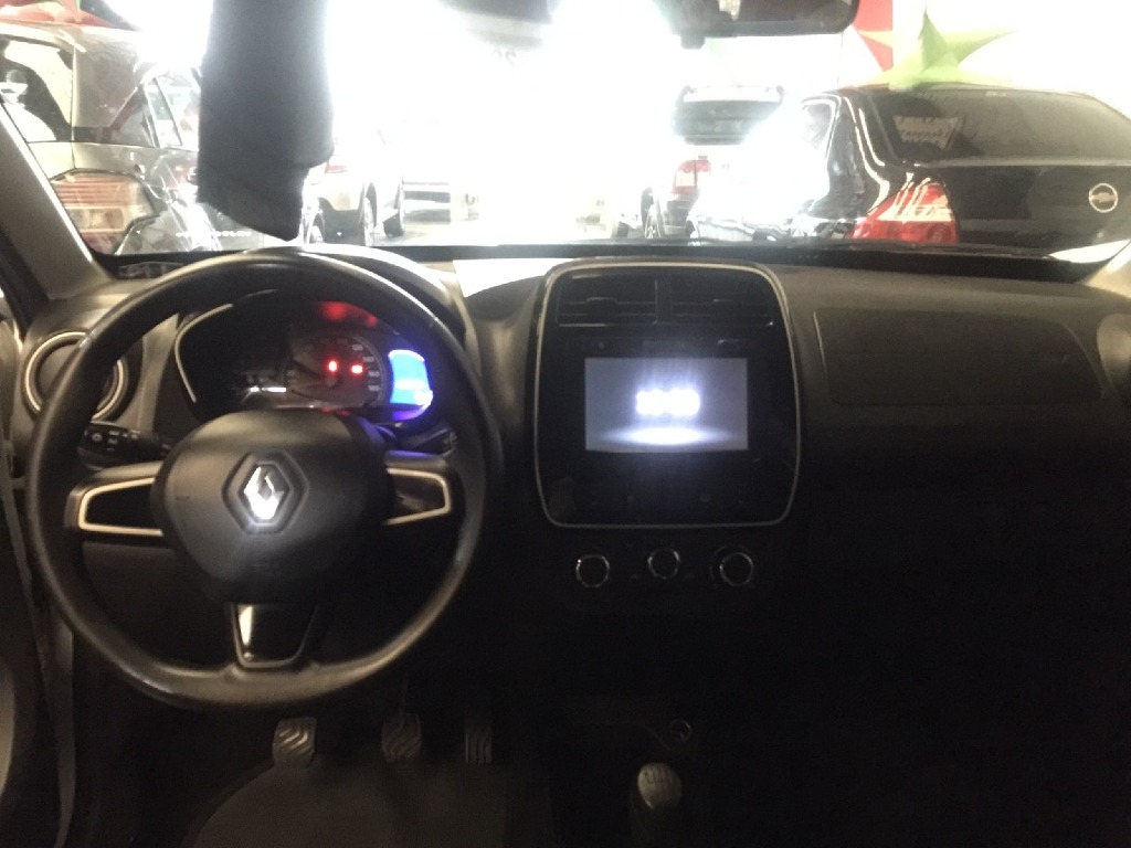 RENAULT KWID 1.0 12V SCE FLEX INTENSE MANUAL RENAULT KWID 1.0 12V SCE FLEX INTENSE MANUAL