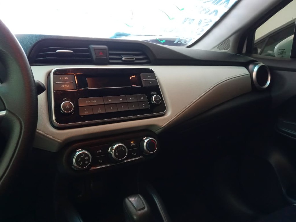 NISSAN VERSA 1.6 16V FLEX SENSE XTRONIC NISSAN VERSA 1.6 16V FLEX SENSE XTRONIC
