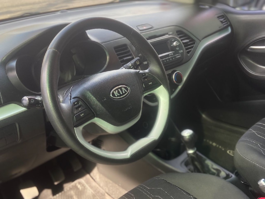 KIA PICANTO 1.0 EX 12V FLEX 4P MANUAL KIA PICANTO 1.0 EX 12V FLEX 4P MANUAL