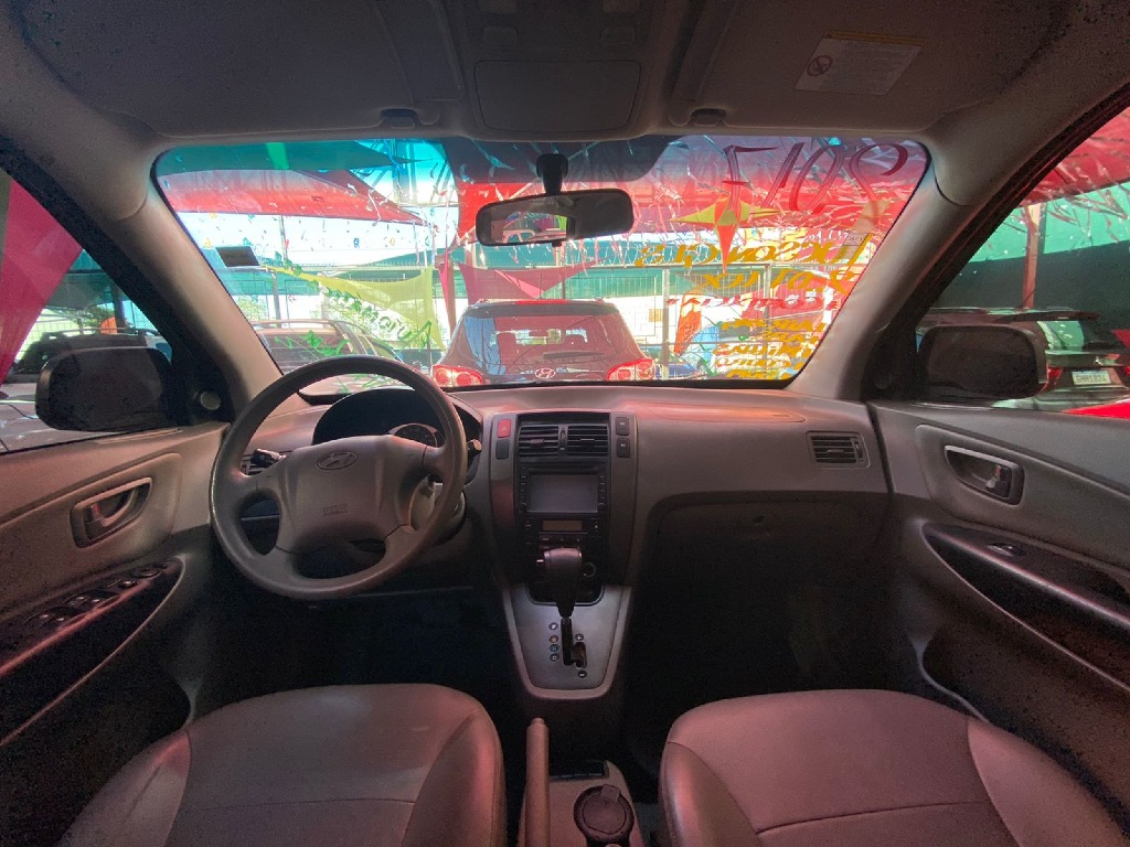 HYUNDAI TUCSON 2.0 MPFI GLS 16V 143CV 2WD FLEX 4P AUTOMATICO HYUNDAI TUCSON 2.0 MPFI GLS 16V 143CV 2WD FLEX 4P AUTOMATICO