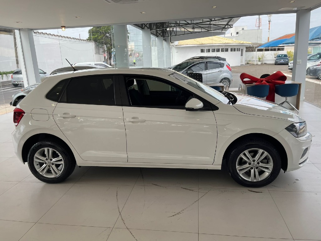 volkswagen POLO 1.0 MPI TOTAL FLEX MANUAL 2020