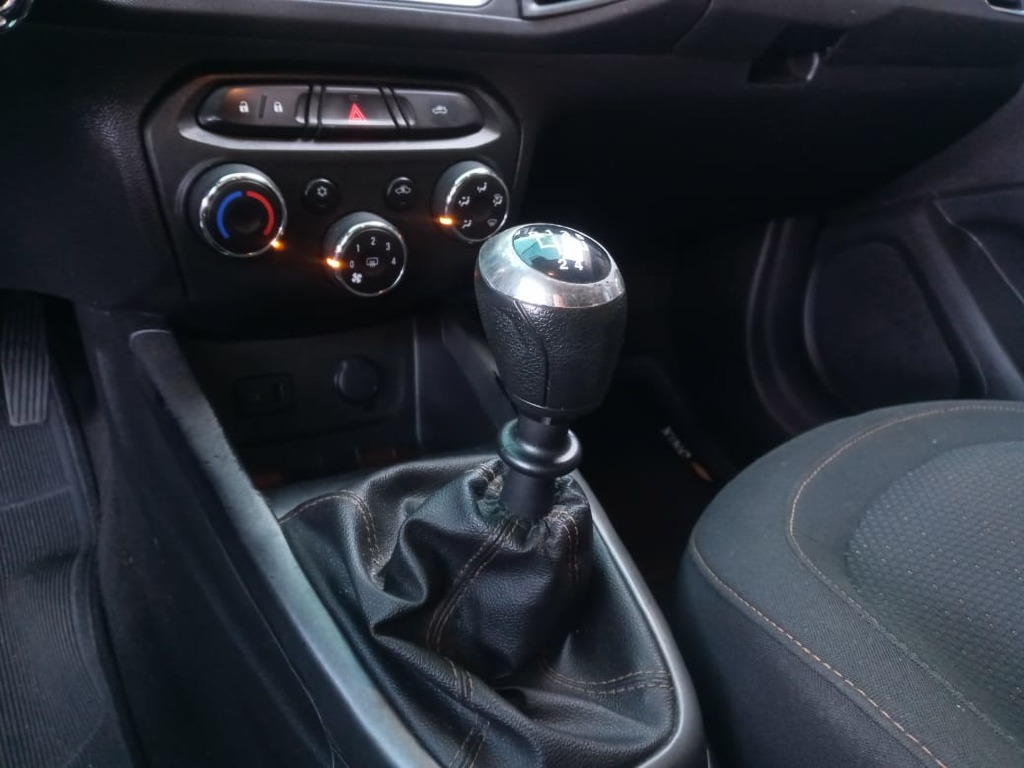 CHEVROLET ONIX 1.4 MPFI LT 8V FLEX 4P MANUAL CHEVROLET ONIX 1.4 MPFI LT 8V FLEX 4P MANUAL