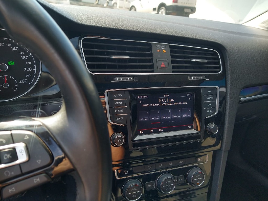 VOLKSWAGEN GOLF 1.4 TSI HIGHLINE 16V GASOLINA 4P AUTOMATICO VOLKSWAGEN GOLF 1.4 TSI HIGHLINE 16V GASOLINA 4P AUTOMATICO