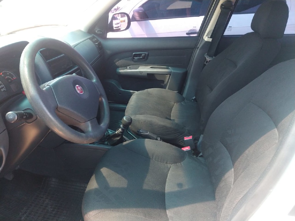 FIAT SIENA 1.4 MPI EL 8V FLEX 4P MANUAL FIAT SIENA 1.4 MPI EL 8V FLEX 4P MANUAL
