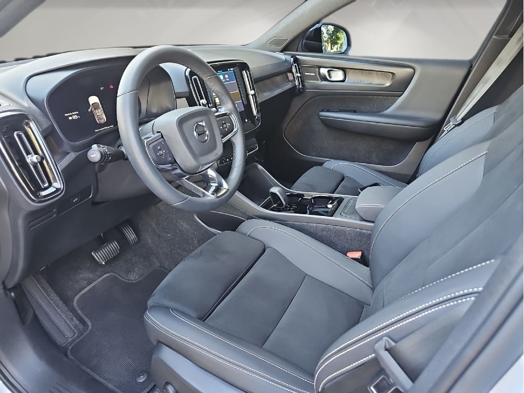 volvo C40 P8 RECHARGE TWIN ELECTRIC ULTIMATE AWD 2024
