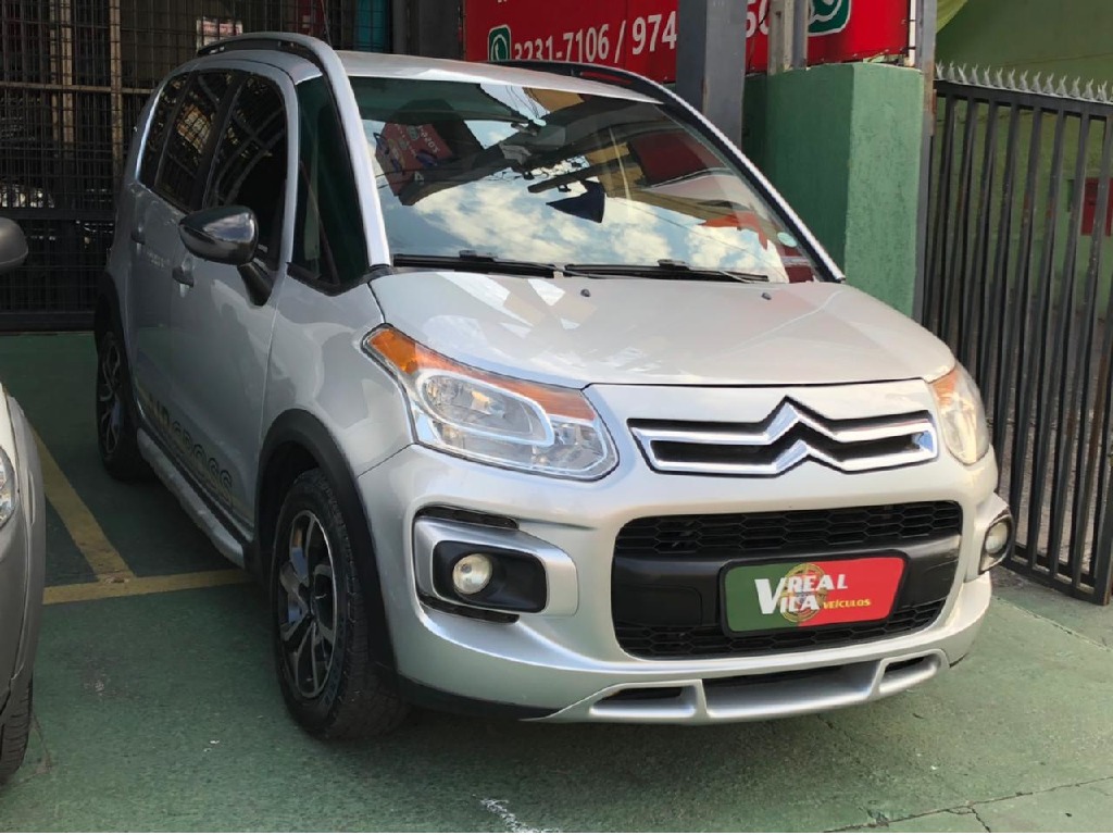 CITROEN AIRCROSS 1.6 GLX 16V FLEX 4P AUTOMATICO CITROEN AIRCROSS 1.6 GLX 16V FLEX 4P AUTOMATICO
