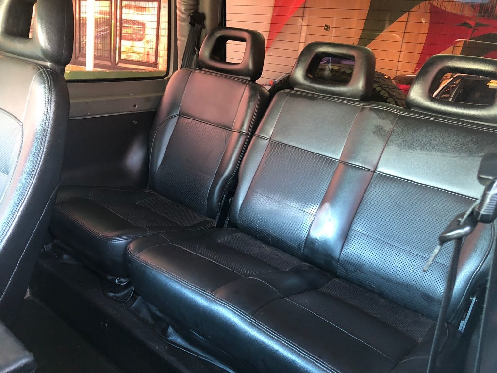 TROLLER T4 3.0 TETO RIGIDO 16V TURBO ELETRONIC DIESEL 2P MANUAL TROLLER T4 3.0 TETO RIGIDO 16V TURBO ELETRONIC DIESEL 2P MANUAL