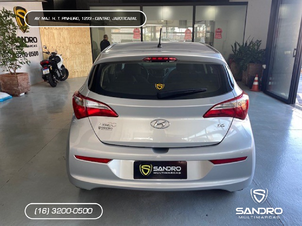 HYUNDAI HB20 1.6 COMFORT 16V FLEX 4P MANUAL HYUNDAI HB20 1.6 COMFORT 16V FLEX 4P MANUAL
