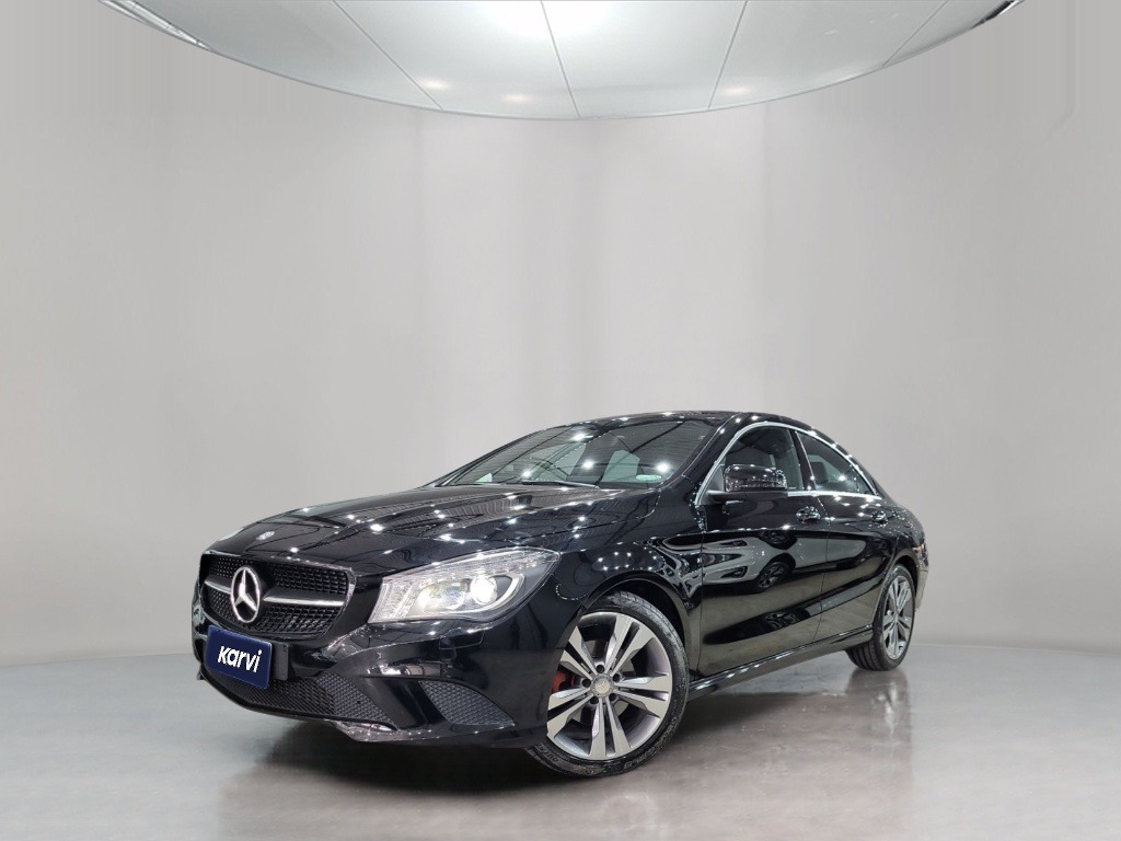 Carros seminovos MERCEDES-BENZ CLA 200 1.6 URBAN 16V FLEX 4P AUTOMATICO