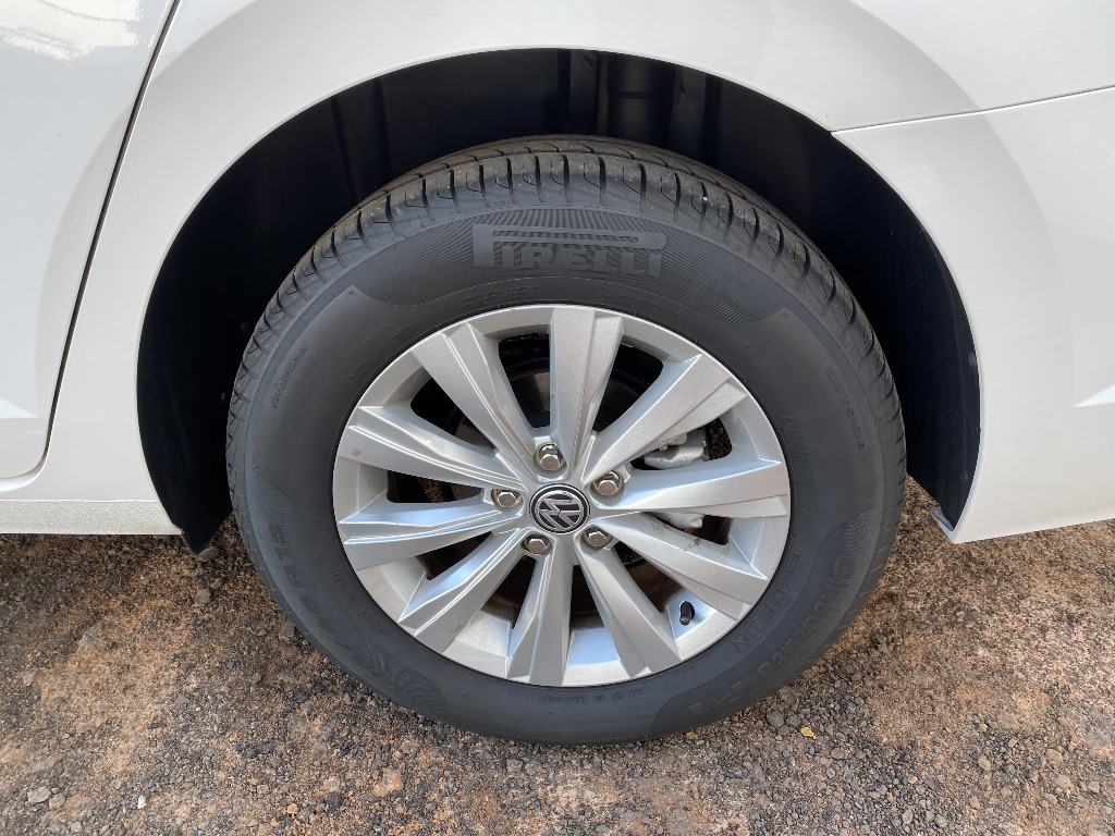 VOLKSWAGEN VIRTUS 1.0 200 TSI COMFORTLINE AUTOMATICO VOLKSWAGEN VIRTUS 1.0 200 TSI COMFORTLINE AUTOMATICO