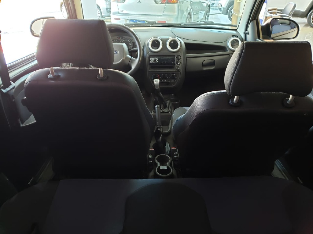 FORD KA 1.0 MPI 8V FLEX 2P MANUAL FORD KA 1.0 MPI 8V FLEX 2P MANUAL