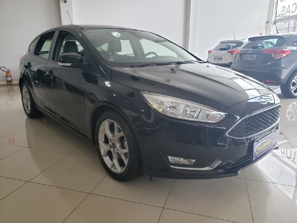 FORD FOCUS 2.0 SE FASTBACK 16V FLEX 4P POWERSHIFT FORD FOCUS 2.0 SE FASTBACK 16V FLEX 4P POWERSHIFT