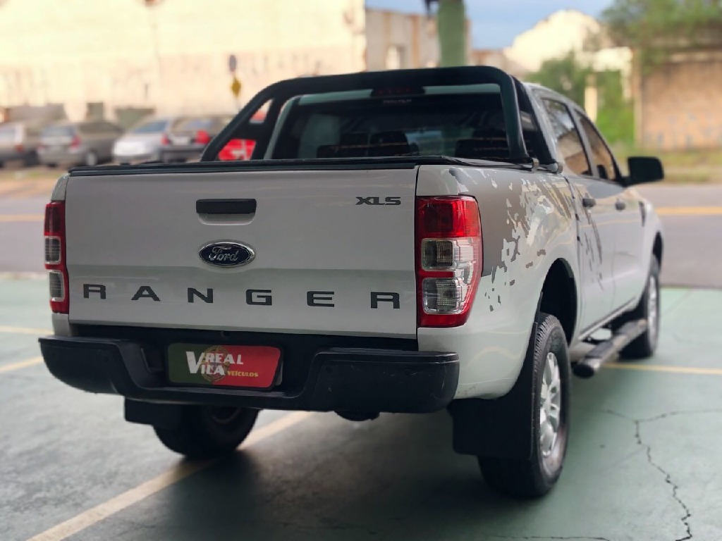 FORD RANGER 2.5 XLS 4X2 CD 16V FLEX 4P MANUAL FORD RANGER 2.5 XLS 4X2 CD 16V FLEX 4P MANUAL