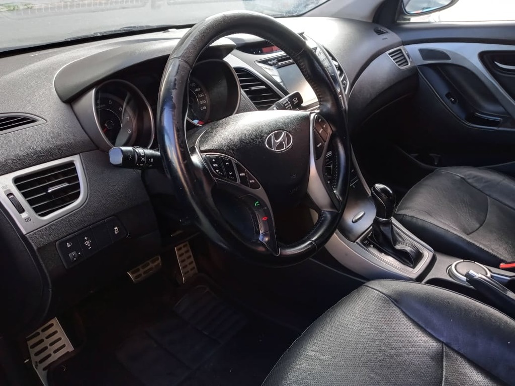 HYUNDAI ELANTRA 2.0 GLS 16V FLEX 4P AUTOMATICO HYUNDAI ELANTRA 2.0 GLS 16V FLEX 4P AUTOMATICO