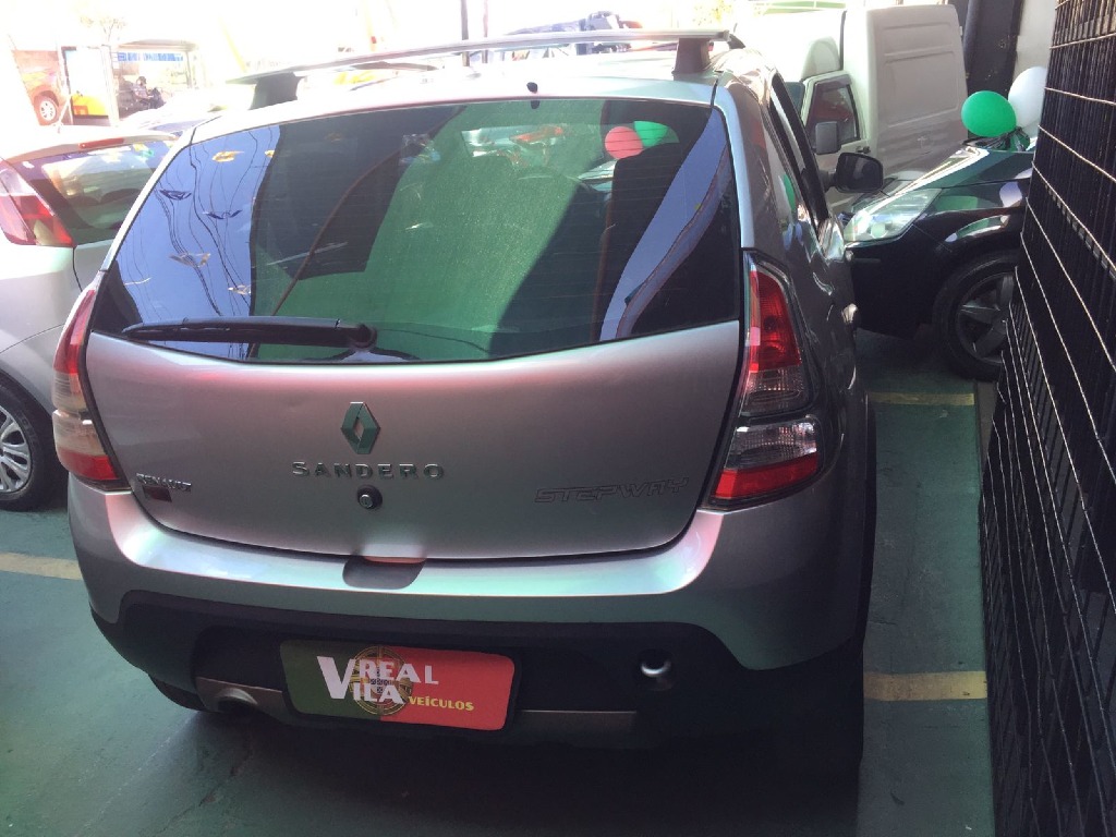 RENAULT SANDERO 1.6 STEPWAY 16V FLEX 4P MANUAL RENAULT SANDERO 1.6 STEPWAY 16V FLEX 4P MANUAL