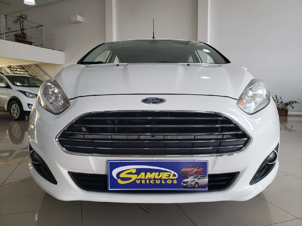 FORD FIESTA 1.6 TITANIUM HATCH 16V FLEX 4P POWERSHIFT FORD FIESTA 1.6 TITANIUM HATCH 16V FLEX 4P POWERSHIFT