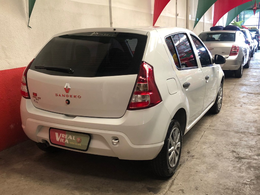RENAULT SANDERO 1.0 AUTHENTIQUE 16V FLEX 4P MANUAL RENAULT SANDERO 1.0 AUTHENTIQUE 16V FLEX 4P MANUAL
