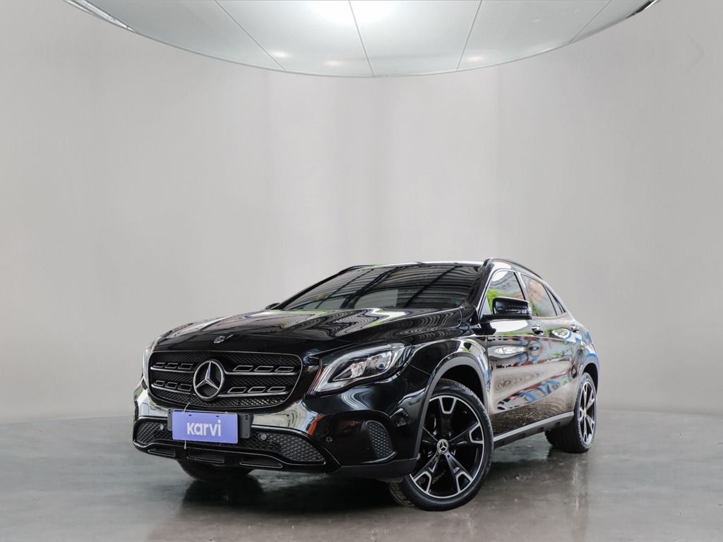 Seminovos certificados MERCEDES-BENZ GLA 200 1.6 CGI FLEX NIGHT 7G-DCT