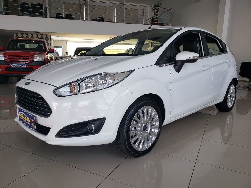 FORD FIESTA 1.6 TITANIUM HATCH 16V FLEX 4P POWERSHIFT FORD FIESTA 1.6 TITANIUM HATCH 16V FLEX 4P POWERSHIFT