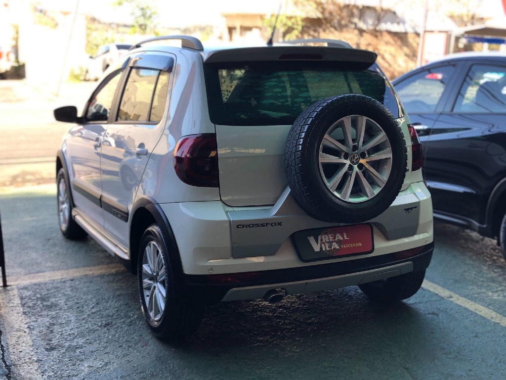 VOLKSWAGEN CROSSFOX 1.6 MI FLEX 8V 4P AUTOMATIZADO VOLKSWAGEN CROSSFOX 1.6 MI FLEX 8V 4P AUTOMATIZADO