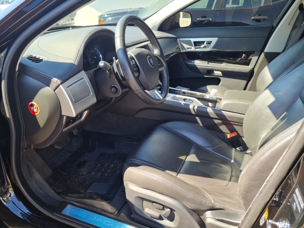 JAGUAR XF 2.0 PREMIUM LUXURY TURBOCHARGED GASOLINA 4P AUTOMATICO JAGUAR XF 2.0 PREMIUM LUXURY TURBOCHARGED GASOLINA 4P AUTOMATICO