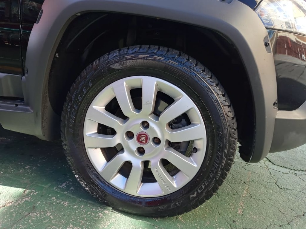 FIAT STRADA 1.8 MPI ADVENTURE CD 16V FLEX 3P AUTOMATIZADO FIAT STRADA 1.8 MPI ADVENTURE CD 16V FLEX 3P AUTOMATIZADO