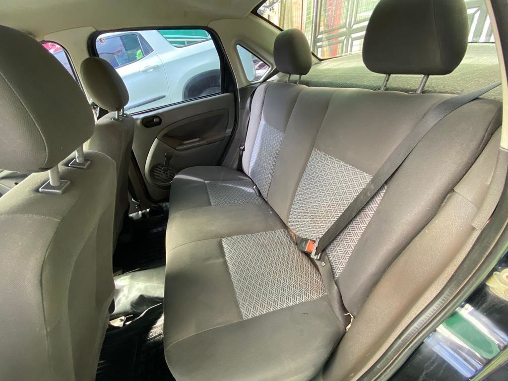 FORD FIESTA 1.0 MPI SEDAN 8V FLEX 4P MANUAL FORD FIESTA 1.0 MPI SEDAN 8V FLEX 4P MANUAL