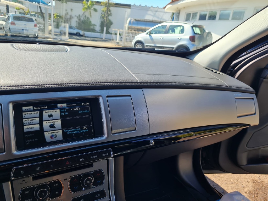 JAGUAR XF 2.0 PREMIUM LUXURY TURBOCHARGED GASOLINA 4P AUTOMATICO JAGUAR XF 2.0 PREMIUM LUXURY TURBOCHARGED GASOLINA 4P AUTOMATICO