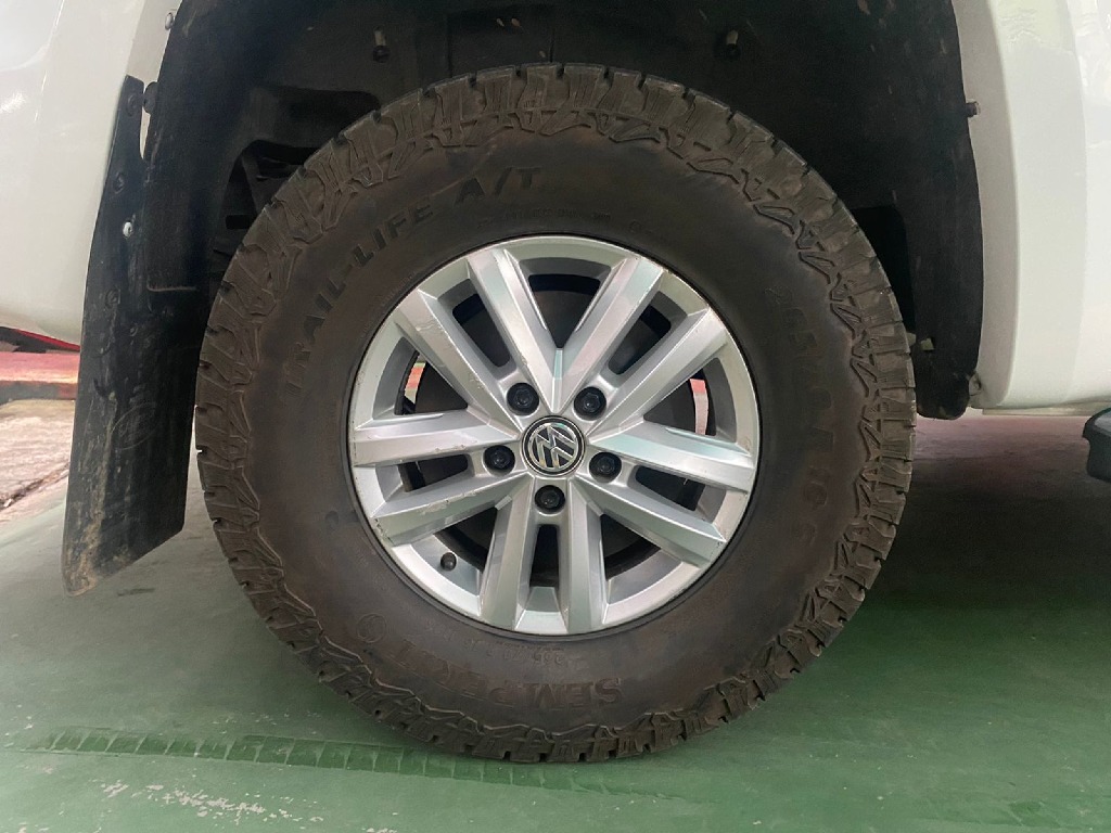 VOLKSWAGEN AMAROK 2.0 HIGHLINE 4X4 CD 16V TURBO INTERCOOLER DIESEL 4P AUTOMATICO VOLKSWAGEN AMAROK 2.0 HIGHLINE 4X4 CD 16V TURBO INTERCOOLER DIESEL 4P AUTOMATICO