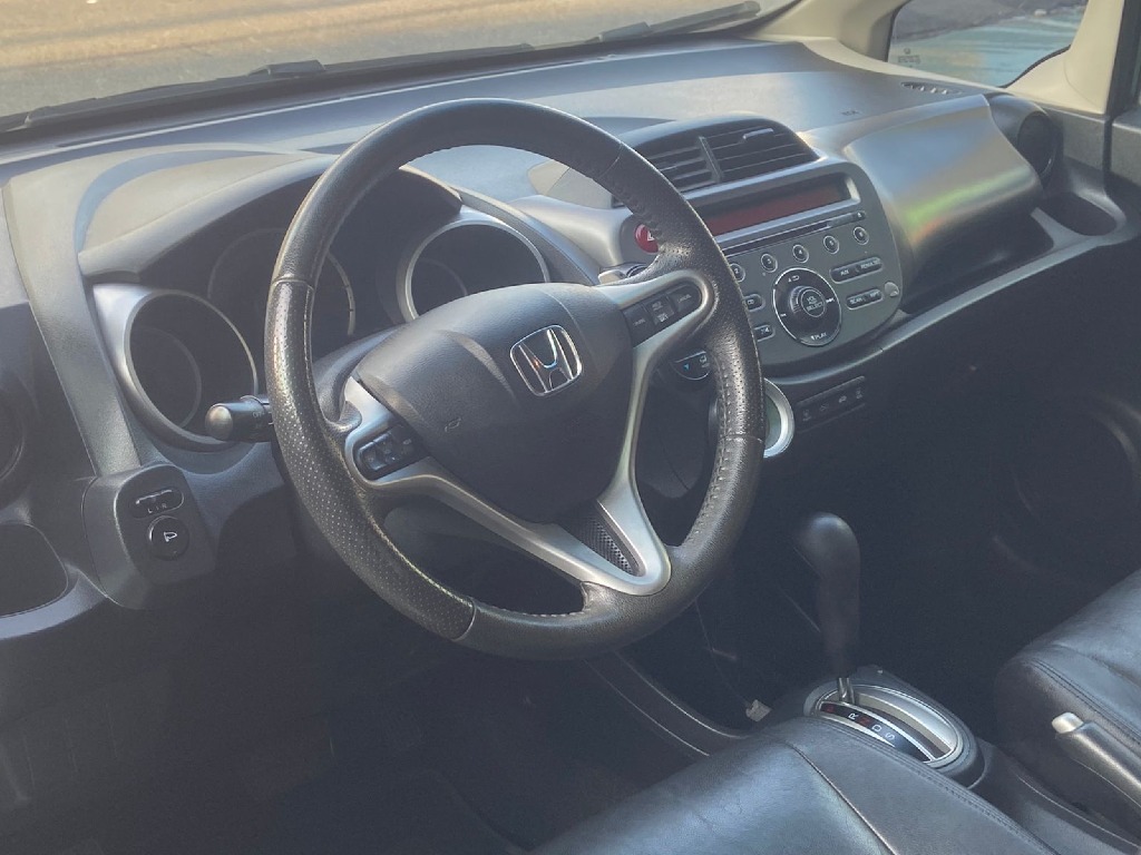 HONDA FIT 1.5 EX 16V FLEX 4P AUTOMATICO HONDA FIT 1.5 EX 16V FLEX 4P AUTOMATICO
