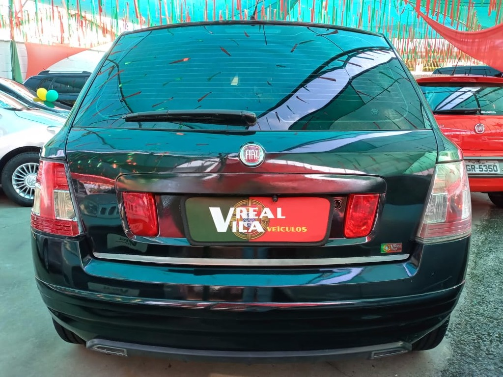 FIAT STILO 1.8 MPI 8V FLEX 4P AUTOMATIZADO FIAT STILO 1.8 MPI 8V FLEX 4P AUTOMATIZADO