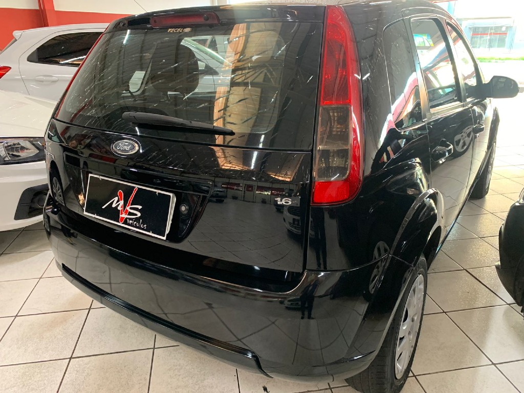FORD FIESTA 1.6 ROCAM SE PLUS 8V FLEX 4P MANUAL FORD FIESTA 1.6 ROCAM SE PLUS 8V FLEX 4P MANUAL