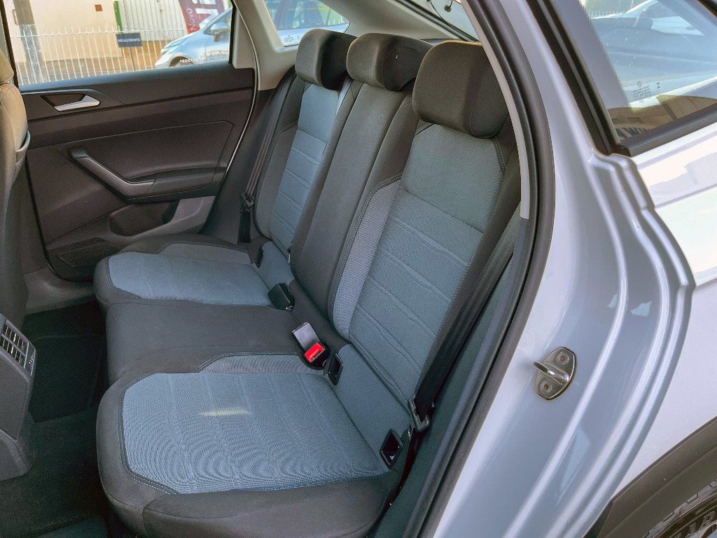 volkswagen NIVUS 1.0 200 TSI TOTAL FLEX COMFORTLINE AUTOMÁTICO 2023