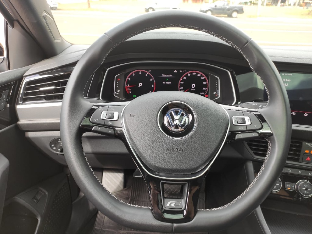 VOLKSWAGEN JETTA 1.4 250 TSI TOTAL FLEX R-LINE TIPTRONIC VOLKSWAGEN JETTA 1.4 250 TSI TOTAL FLEX R-LINE TIPTRONIC