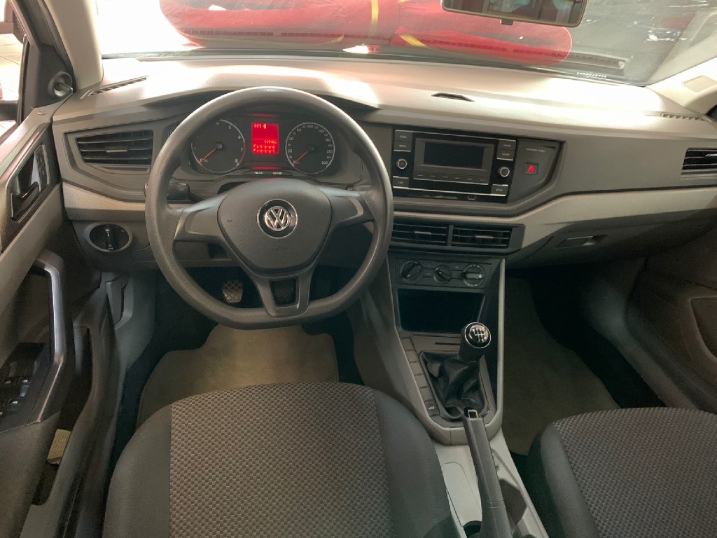 VOLKSWAGEN POLO 1.0 MPI TOTAL FLEX MANUAL VOLKSWAGEN POLO 1.0 MPI TOTAL FLEX MANUAL