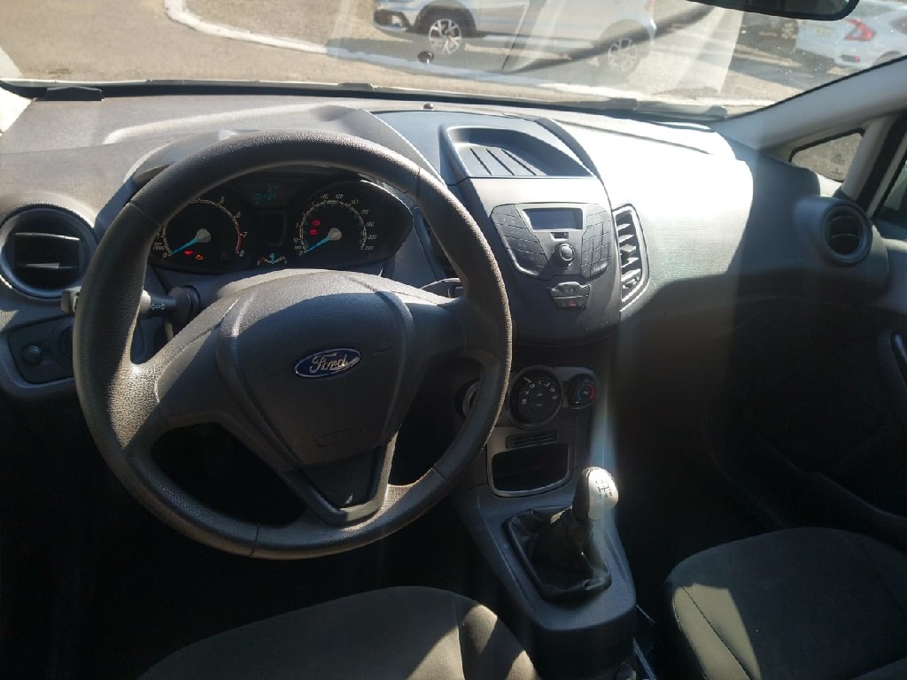 FORD FIESTA 1.5 S HATCH 16V FLEX 4P MANUAL FORD FIESTA 1.5 S HATCH 16V FLEX 4P MANUAL