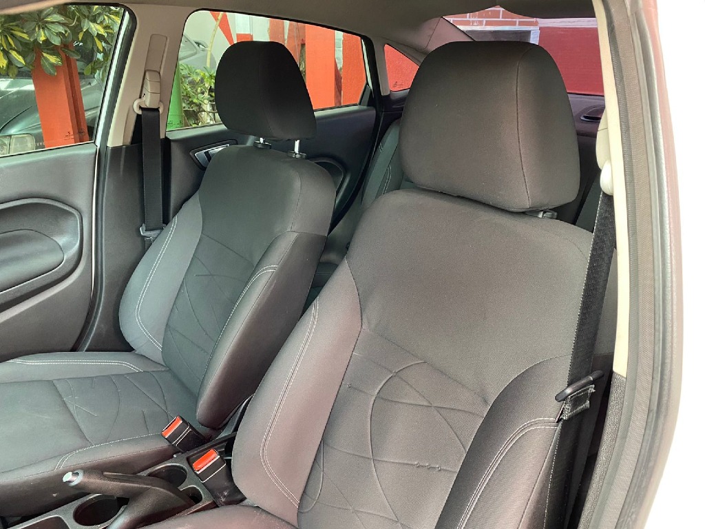 FORD FIESTA 1.6 SE SEDAN 16V FLEX 4P MANUAL FORD FIESTA 1.6 SE SEDAN 16V FLEX 4P MANUAL