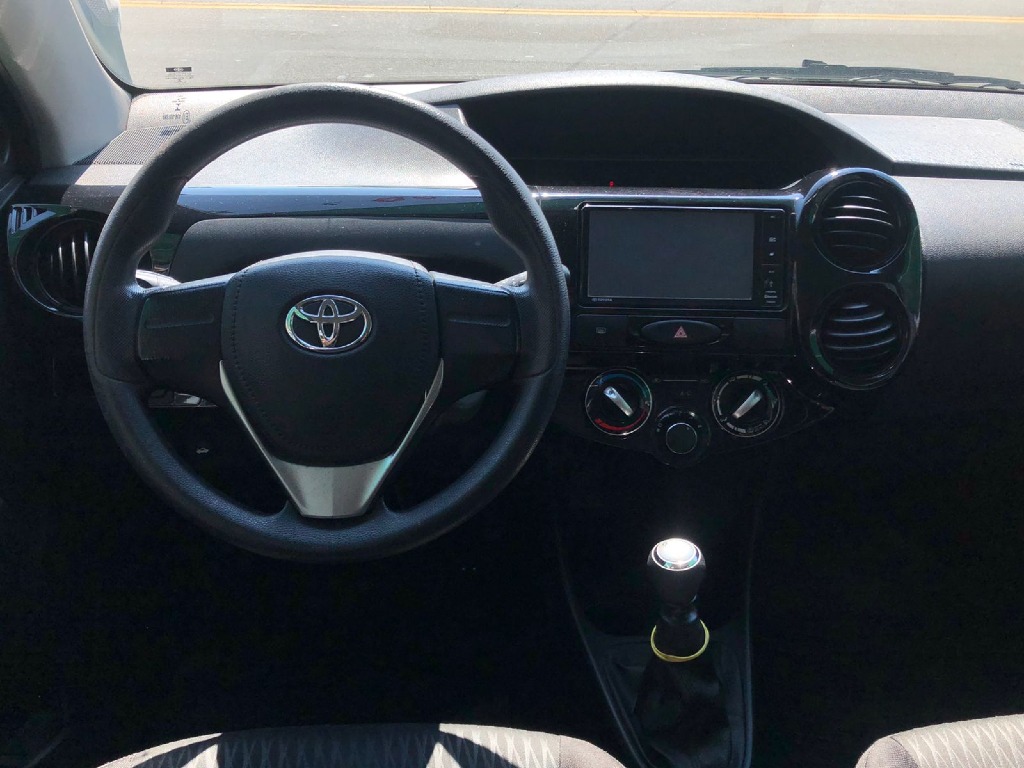 TOYOTA ETIOS 1.3 X 16V FLEX 4P MANUAL TOYOTA ETIOS 1.3 X 16V FLEX 4P MANUAL
