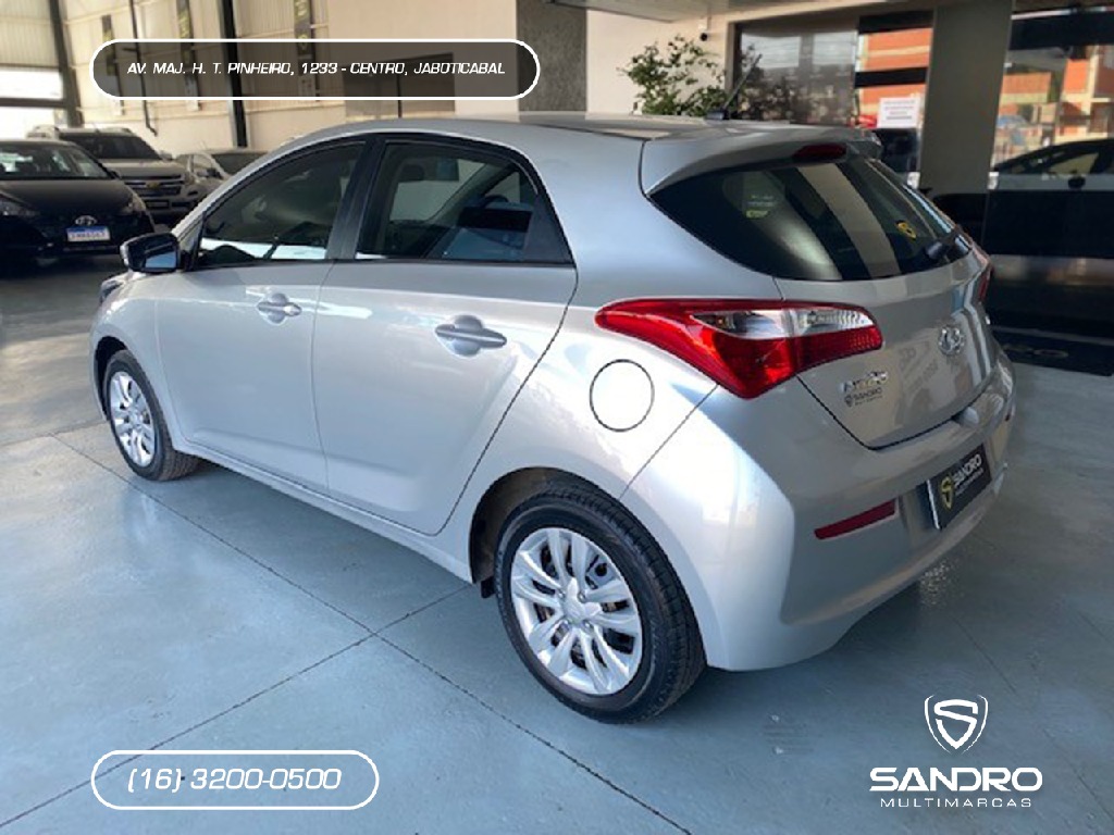 HYUNDAI HB20 1.6 COMFORT 16V FLEX 4P MANUAL HYUNDAI HB20 1.6 COMFORT 16V FLEX 4P MANUAL