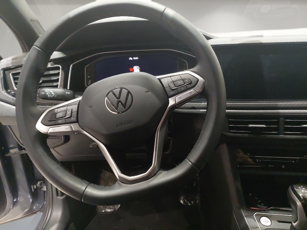 volkswagen NIVUS 1.0 200 TSI TOTAL FLEX HIGHLINE AUTOMÁTICO 2025
