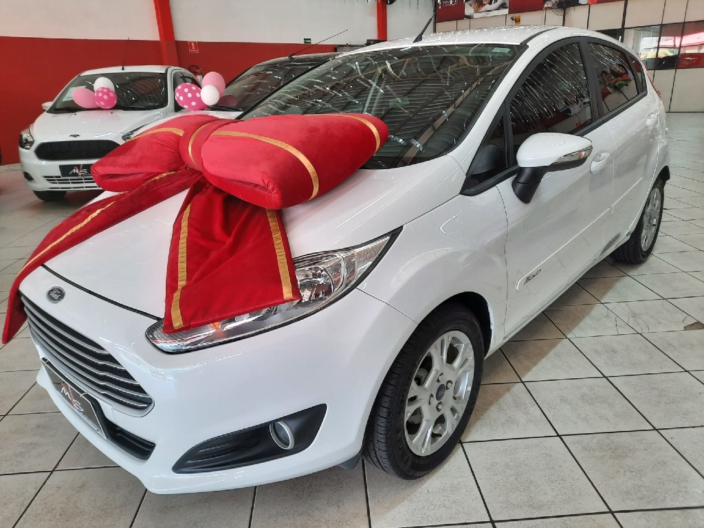 FORD FIESTA 1.6 SE HATCH 16V FLEX 4P POWERSHIFT FORD FIESTA 1.6 SE HATCH 16V FLEX 4P POWERSHIFT