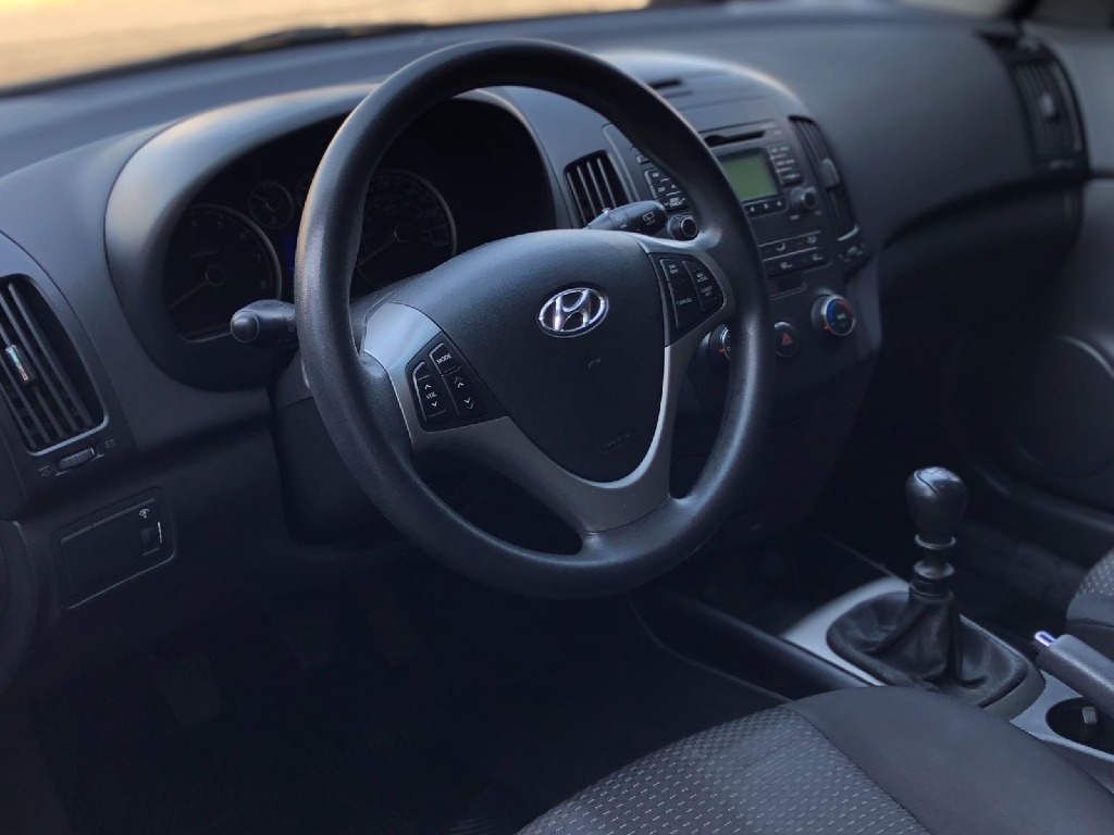 HYUNDAI I30 2.0 MPFI GLS 16V GASOLINA 4P MANUAL HYUNDAI I30 2.0 MPFI GLS 16V GASOLINA 4P MANUAL