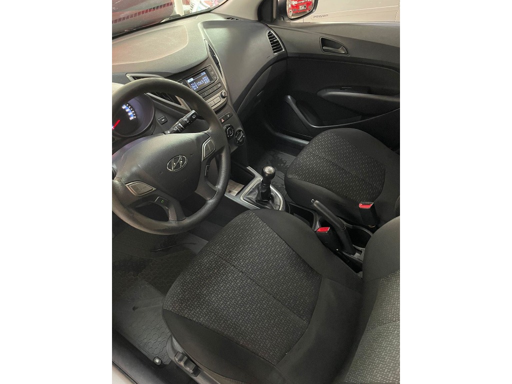 HYUNDAI HB20 1.0 COMFORT PLUS 12V FLEX 4P MANUAL HYUNDAI HB20 1.0 COMFORT PLUS 12V FLEX 4P MANUAL