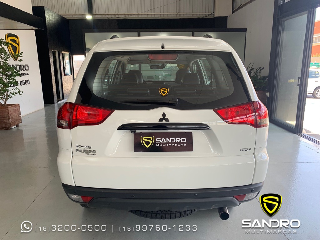 MITSUBISHI PAJERO 3.2 HPE 4X4 7 LUGARES 16V TURBO INTERCOOLER DIESEL 4P AUTOMATICO MITSUBISHI PAJERO 3.2 HPE 4X4 7 LUGARES 16V TURBO INTERCOOLER DIESEL 4P AUTOMATICO