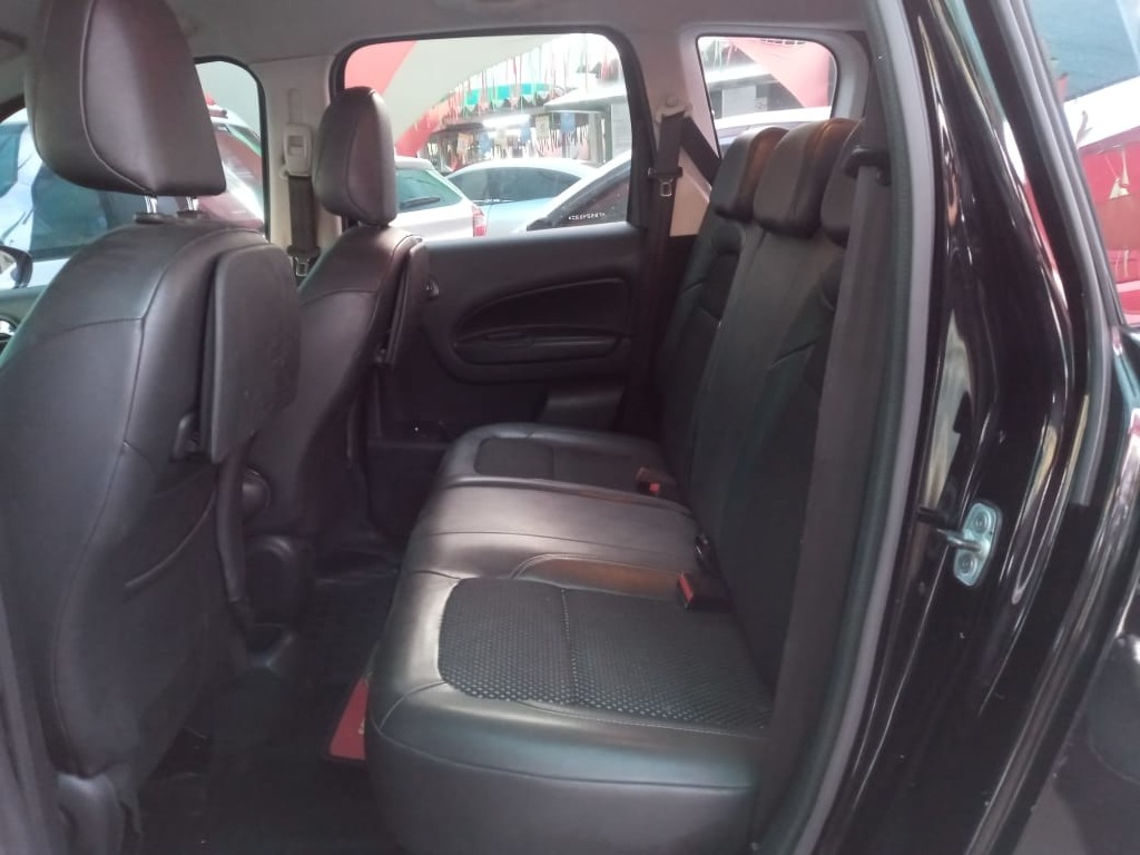 CITROEN C3 1.6 PICASSO EXCLUSIVE 16V FLEX 4P AUTOMATICO CITROEN C3 1.6 PICASSO EXCLUSIVE 16V FLEX 4P AUTOMATICO