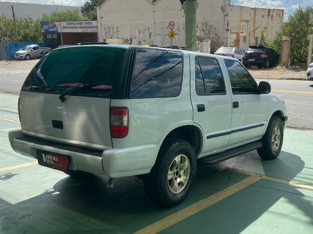 CHEVROLET BLAZER 2.2 MPFI DLX 4X2 8V GASOLINA 4P MANUAL CHEVROLET BLAZER 2.2 MPFI DLX 4X2 8V GASOLINA 4P MANUAL