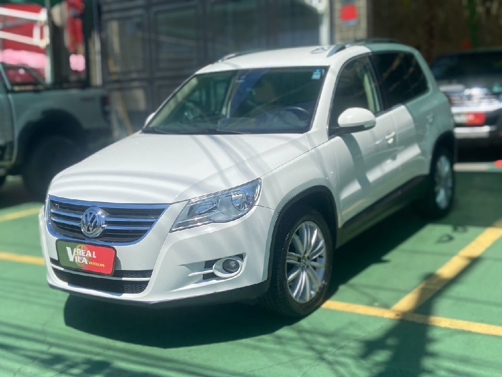 VOLKSWAGEN TIGUAN 2.0 TSI 16V TURBO GASOLINA 4P TIPTRONIC VOLKSWAGEN TIGUAN 2.0 TSI 16V TURBO GASOLINA 4P TIPTRONIC