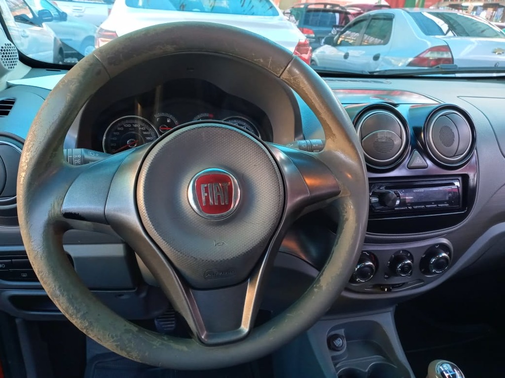 FIAT PALIO 1.4 MPI ATTRACTIVE 8V FLEX 4P MANUAL FIAT PALIO 1.4 MPI ATTRACTIVE 8V FLEX 4P MANUAL
