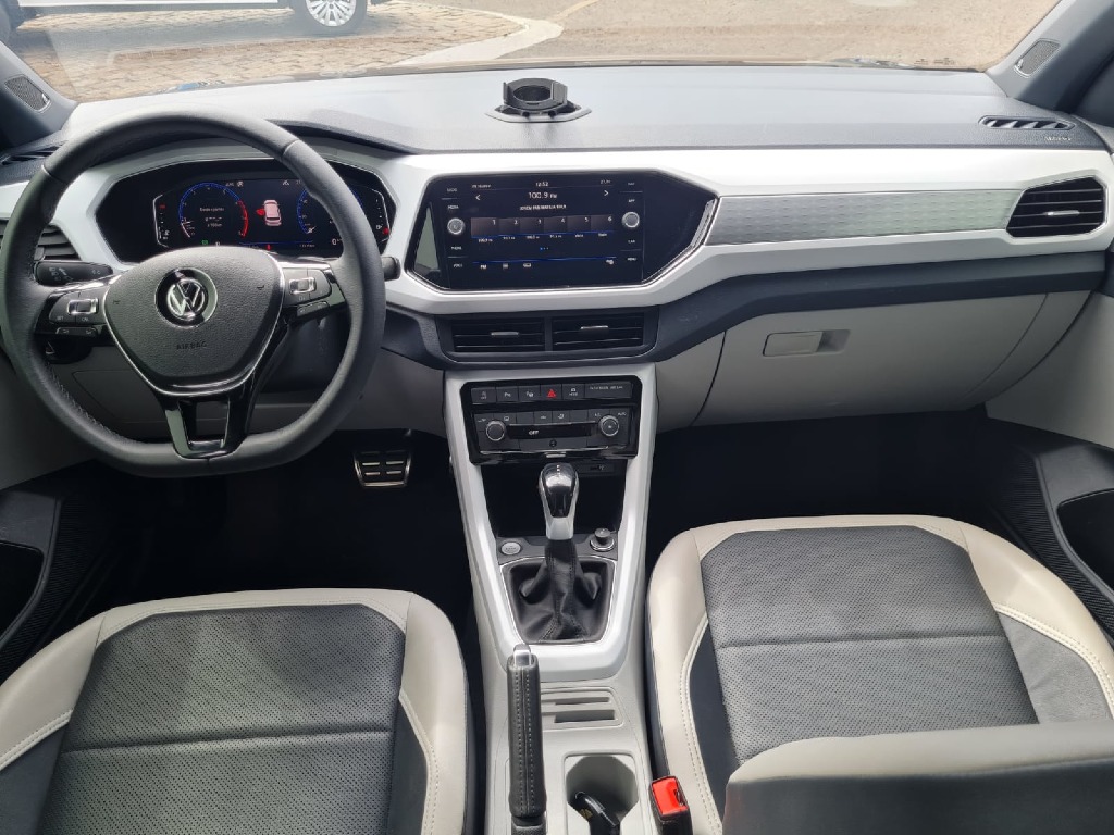 VOLKSWAGEN T-CROSS 1.4 250 TSI TOTAL FLEX HIGHLINE AUTOMATICO VOLKSWAGEN T-CROSS 1.4 250 TSI TOTAL FLEX HIGHLINE AUTOMATICO